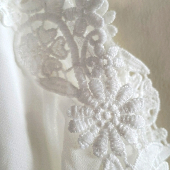 Roiii Bright White Chiffon Cold Shoulder Dress with Embroidered Trim Size 2XL - Picture 8 of 11